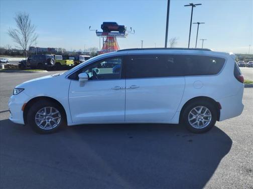 2022 Chrysler Pacifica Touring-L