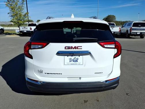 2022 GMC Terrain SLT