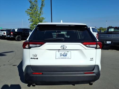 2024 Toyota RAV4 LE
