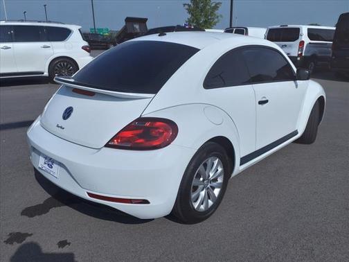 2018 Volkswagen Beetle 2.0T S