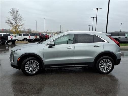 2025 Cadillac XT4 Premium Luxury