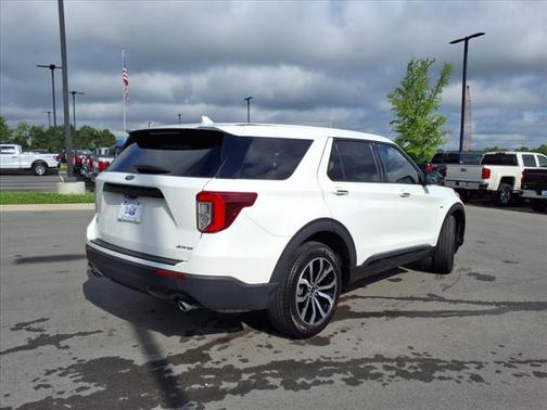2022 Ford Explorer ST-Line