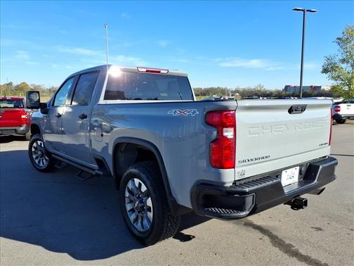 2024 Chevrolet Silverado 2500 Custom