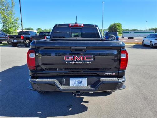 2024 GMC Canyon AT4