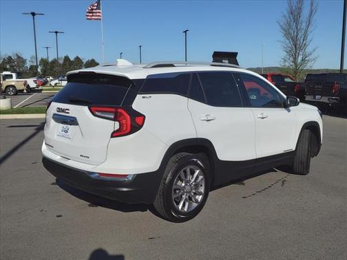 2023 GMC Terrain SLT