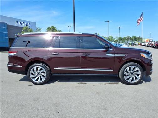 Red 2024 Lincoln Navigator L Reserve