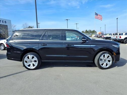 2025 Lincoln Navigator L Reserve