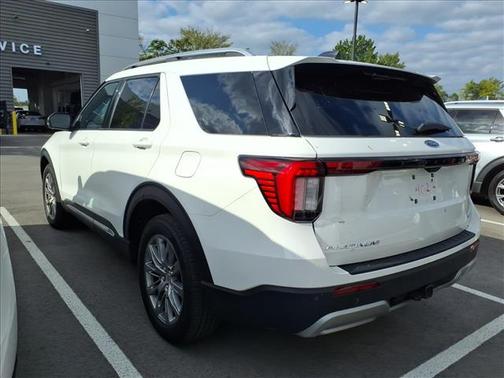 2025 Ford Explorer Platinum