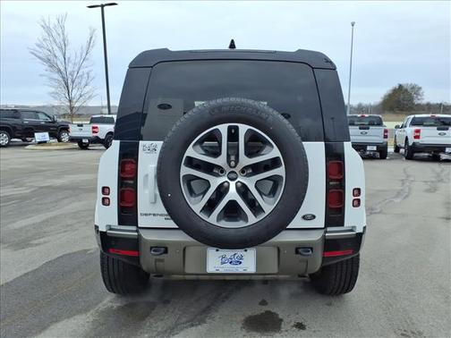 2021 Land Rover Defender 110 X-Dynamic SE