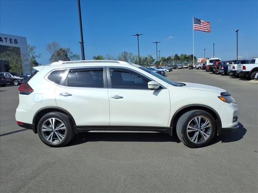 2020 Nissan Rogue SV