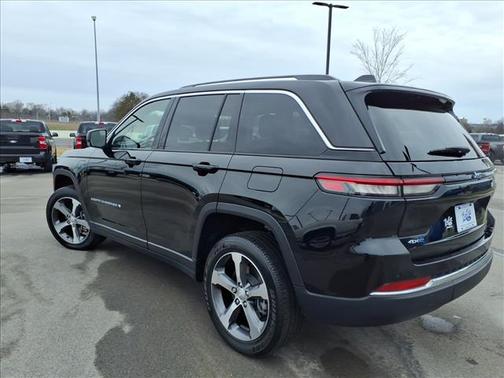 2023 Jeep Grand Cherokee 4xe Base