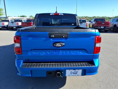 Velocity Blue 2025 Ford Maverick Lobo