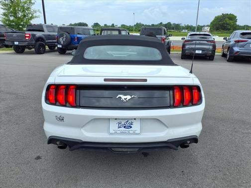 2022 Ford Mustang EcoBoost Premium