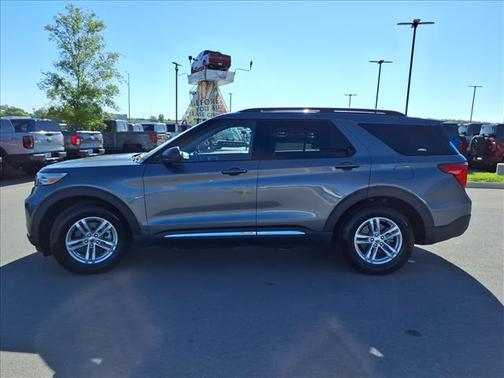 Carbonized Gray 2024 Ford Explorer XLT