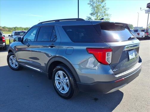 Carbonized Gray 2024 Ford Explorer XLT