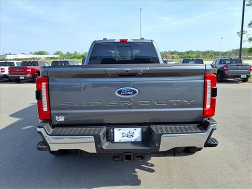 Carbonized Gray Metallic 2026 Ford F-350 Super Duty