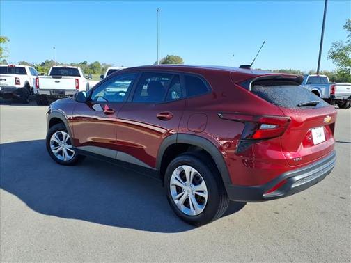 2025 Chevrolet Trax LS