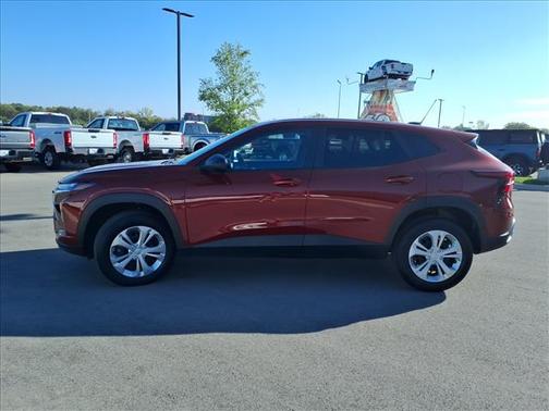 2025 Chevrolet Trax LS