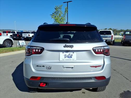 2024 Jeep Compass Trailhawk