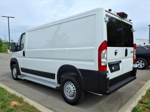 White 2025 RAM ProMaster 2500 Base