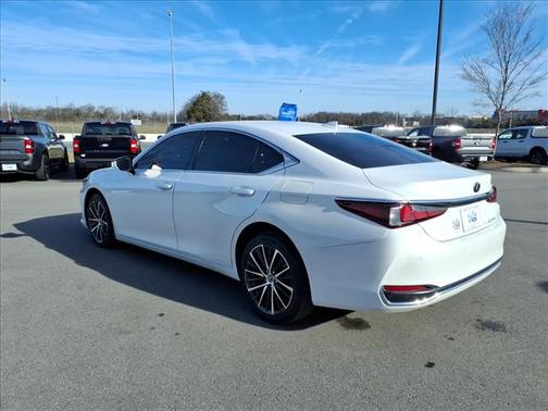 2022 Lexus ES 250 Luxury