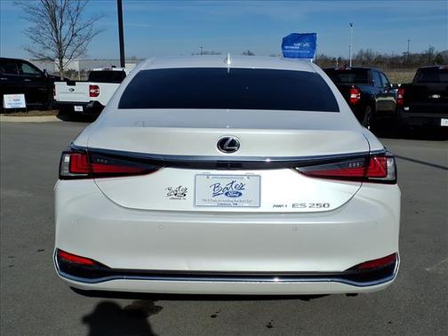 2022 Lexus ES 250 Luxury