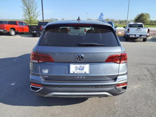2024 Volkswagen Taos 1.5T SE
