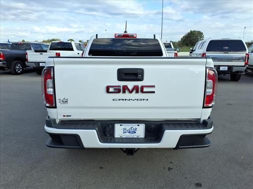 2022 GMC Canyon Elevation Standard