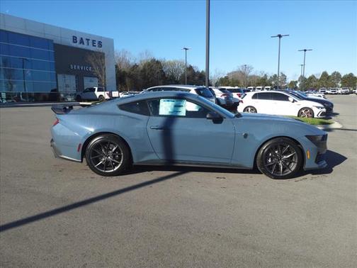 2025 Ford Mustang Dark Horse