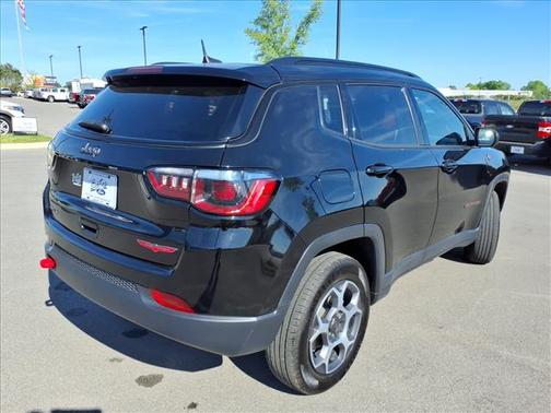 Diamond Black 2022 Jeep Compass Trailhawk