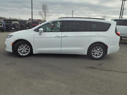 2022 Chrysler Pacifica Touring-L