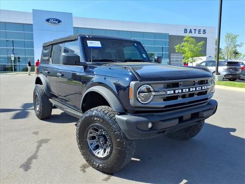 Blue 2021 Ford Bronco Black Diamond