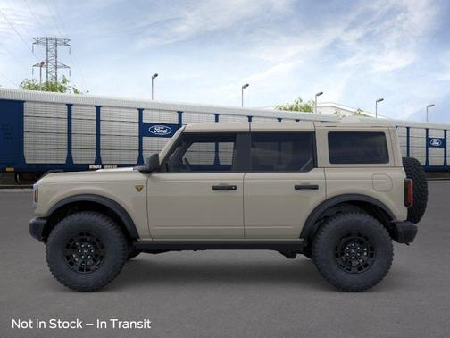 Desert Sand 2026 Ford Bronco Badlands