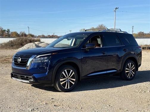 2025 Nissan Pathfinder Platinum