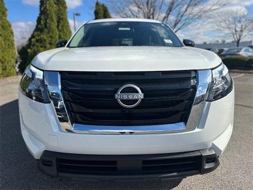 2025 Nissan Pathfinder S