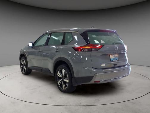 Boulder Gray Metallic 2025 Nissan Rogue SL