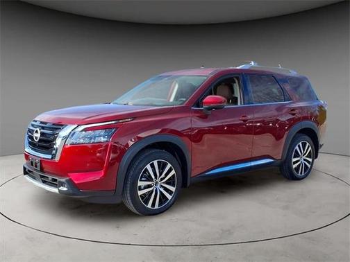 2025 Nissan Pathfinder Platinum