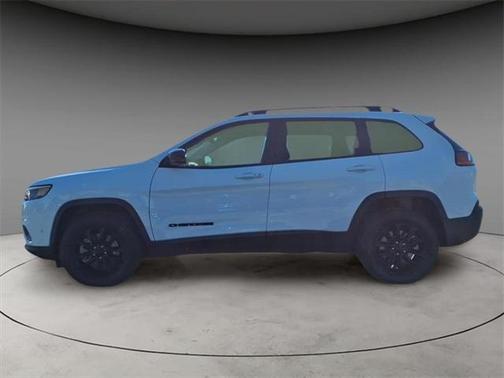 2023 Jeep Cherokee Altitude Lux