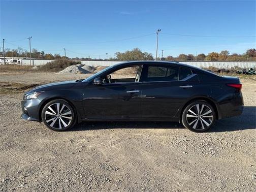 2021 Nissan Altima 2.5 Platinum