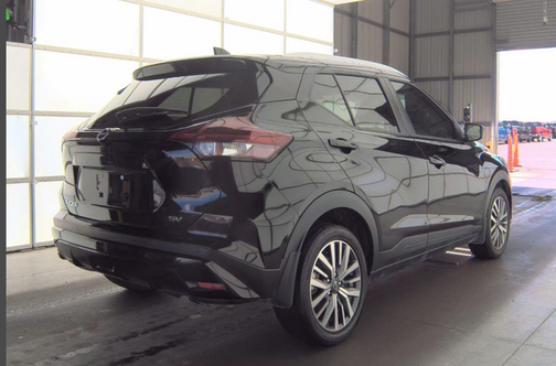 Super Black 2024 Nissan Kicks SV