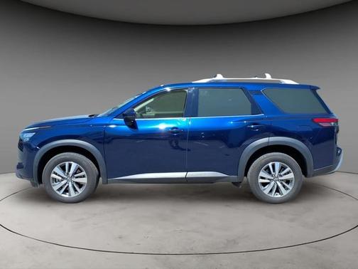 Deep Ocean Blue 2025 Nissan Pathfinder SL