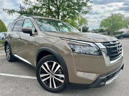 2025 Nissan Pathfinder Platinum