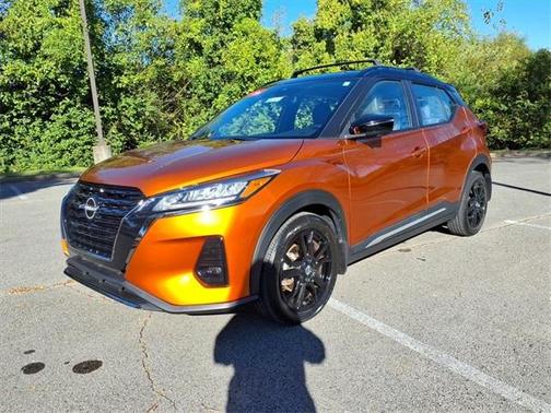 2023 Nissan Kicks SR