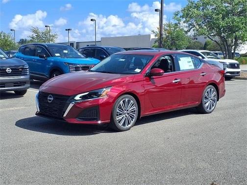 2025 Nissan Altima SL