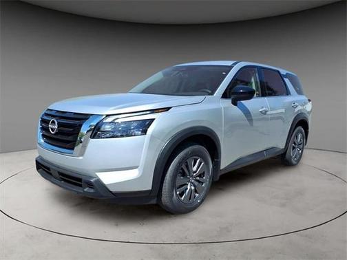 2025 Nissan Pathfinder S