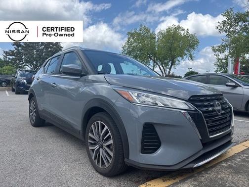 Boulder Gray Pearl 2023 Nissan Kicks SV