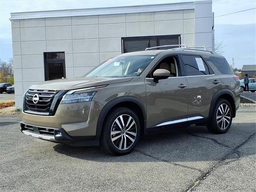 2024 Nissan Pathfinder Platinum