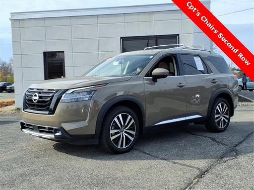 2024 Nissan Pathfinder Platinum