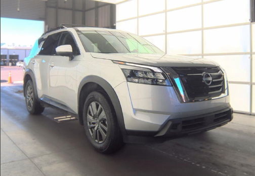 Brilliant Silver Metallic 2025 Nissan Pathfinder SV