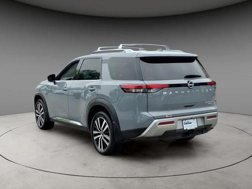 Boulder Gray Pearl 2025 Nissan Pathfinder Platinum